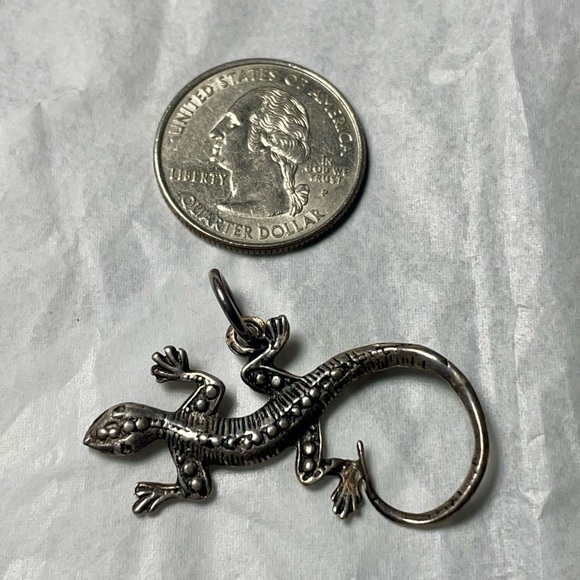 Silver Lizard Pendant 925 Taxco Vintage necklace pendant 1.5” - Picture 2 of 4